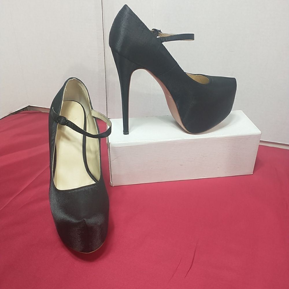Victoria Colasanto SZ 8.5 Black Satin/ Gold High Heel Pole Shoes Stilettos .